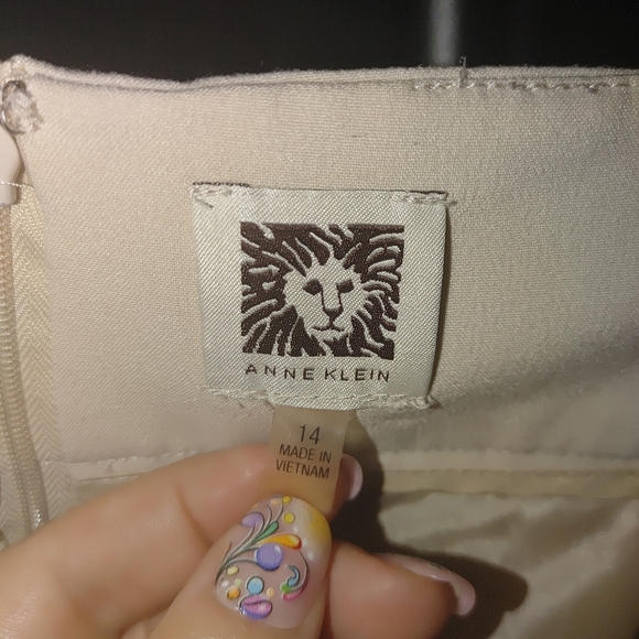 Anne Klein Cream Women's Skirt, Size 14 - Picture 4 of 4